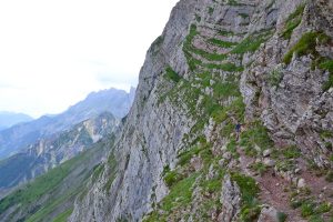 randonnée vertige Dévoluy ruban long accompagnateur montagne Hautes-Alpes